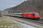 Re 460 055-7 fährt Richtung Bahnhof Tecknau.