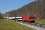 Re 460 061-5 fährt Richtung Bahnhof Tecknau.