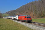 Re 460 094-6 fährt Richtung Bahnhof Gelterkinden.