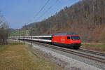 Re 460 037-5 fährt Richtung Bahnhof Tecknau.