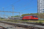 Re 460 065-6 durchfährt am 25.06.2022 den Bahnhof Pratteln.