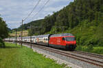 Re 460 076-3 fährt am 27.07.2023 Richtung Bahnhof Tecknau.