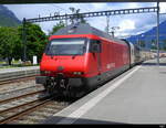 SBB - 460 116-7 bei der einfahrt aus den Abstellgeleisen im Bhf.