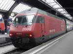 SBB - E-Lok 460 018-5 mit Doppelstockwagen im  Hauptbahnhof von Zrich am 04.01.2008