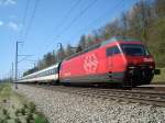 Re 460 022 mit IR nach Olten bei Roggwil-Wynau am 26.04.2008