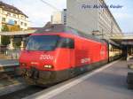 Re 460 048-2  Zrich Wyland  im Bahnhof Luzern vor einem IR nach Zug, Zrich Flughafen am 19.10.08 in Luzern