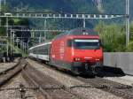 SBB - 460 065-6 vor Schnellzug bei der einfahrt in den Bahnhof von Arht-Goldau am 08.09.2008