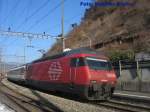 Re 460 082-1 bei der Einfahrt in den Bahnhof Olten am 28.02.09