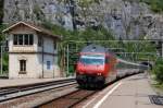 Re 460 081 mit InterRegio am 29.06.2009 in St. Maurice