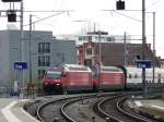 SBB - 460 091-2 + 460 vor IR Luzern - Zrich bei der einfahrt in den Bahnhof von Zug am 10.04.2010