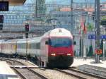 SBB - Lok 460 052-4 mit IR bei der einfahrt in den Bahnhof Spiez am 07.08.2010