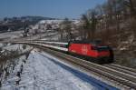 Re 460 072-7 fhrt am 3.2.12 mit dem IR 2531 von Bossire Richtung Grandvaux.