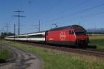 Re 460 108-6 befindet sich am 22.6.12 zwischen Nyon und Gland.