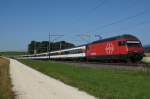 Re 460 113-4 nhert sich am 18.7.12 Niederbipp.