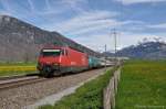 Re 460 018 mit Interregio am 26.04.2012 bei Bilten