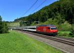 Re 460 072 mit einem IC am 27.08.2012 unterwegs bei Tecknau.