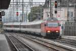 WEINFELDEN (Kanton Thurgau), 04.10.2012, 460 059-9 als IR 2136 nach Biel/Bienne bei der Einfahrt