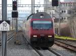 SBB - 460 060-7 vor IC bei der durchfahrt im Bahnhof Gmligen am 31.12.2012