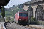 Re 460 048 mit Interregio am 23.09.2012 in St.