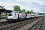 Re 460 041-7 mit IR 2464 beim Zwischenhalt in Liestal, 19.05.2013.