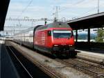 SBB - 460 007-8 vor Schnellzug im Bahnhof von Stein-Sckingen am 18.08.2013