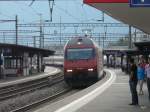 SBB - 460 008-6 mit IR von Brig nach Genf bei der einfahrt im Bahnhof von Martigny am 24.08.2013