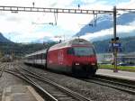 SBB - 460 117-5 vor RE unterwegs in Bex am 16.10.2013