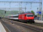 SBB - 460 000-3 mit IR in Liestal am 20.04.2014