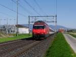 SBB - 460 024-3 mit IC unterwegs bei Bettenhausen am 19.04.2015