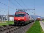 SBB - 460 116-7 mit IC unterwegs bei Bettenhausen am 19.04.2015