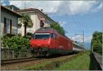 Die Re 460 059-6 erreicht mit dem IR 2323 von Basel SBB sein Ziel Locarno.