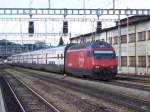 SBB - 460 068-0 mit RE bei der einfahrt im Bahnhof Burgdorf am 04.10.2015