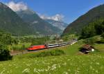 Re 460 053 mit einem IR am 21.06.2014 bei Erstfeld.