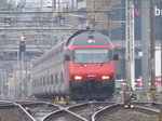 SBB - Lok 460 003-7 unterwegs vor der Haltestelle Bern-Wankdorf am 25.03.2016