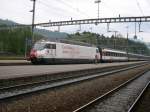 Am 02.05.2007 trifft in Arth-Goldau IR 2286 Locarno-Zrich ein, gezogen von 460 090-4.