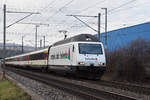 Re 460 071-4 mit der Helvetia Werbung, fährt Richtung Bahnhof Itingen.