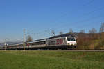 Re 460 075-5 mit der Léman 2030 Werbung, fährt Richtung Bahnhof Sissach.