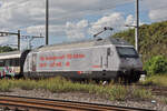 Re 460 061-5 durchfährt am 22.07.2024 den Bahnhof Pratteln.