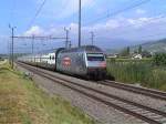 Re 460 084 Rentenanstalt et rame IC2000 vers Gilly-Bursinel 25 juillet 2003