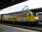 SBB - 460 028-4 mit Vollwerbung unterwegs im Bahnhof von Biel / Bienne am 19.01.2008