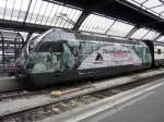 SBB - 460 075-5 mit Werbung im Hauptbahnhof von Zrich am 21.03.2008