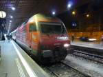 Re 460 102-7  SBB Historic  am IR 1936 nach Bern in Zrich HB.