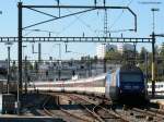 IR 2516 (Luzern-Geneve-Aeroport) mit Schublok Re 460 005-2  RailAway  in Fribourg 4.10.09