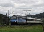 Re 460 002 mit IC bei Gelterkinden am 09.08.2011