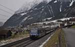 Re 460 050 mit Interregio am 07.01.2012 bei Silenen