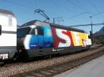 SBB, Lok Re460  Schweizer Fernsehen (SF DRS) mit Dosto-Zug   nach Basel am 04.05.03 in Chur