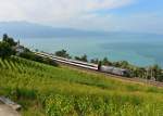 Re 460 076 mit einem IC nach Genf Flughafen am 17.06.2014 bei Grandvaux.