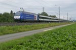 Re 460 079-7 mit dem IR 2115, Zürich - Konstanz, erreicht in Kürze den vorletzten Halt, Kreuzlingen.