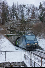 BLS Re 465 005 mit einem RE La Chaux-de-Fonds - Bern am 2.