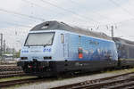 Re 465 016-4 wartet in der Abstellanlage beim Badischen Bahnhof auf den nächsten Einsatz.